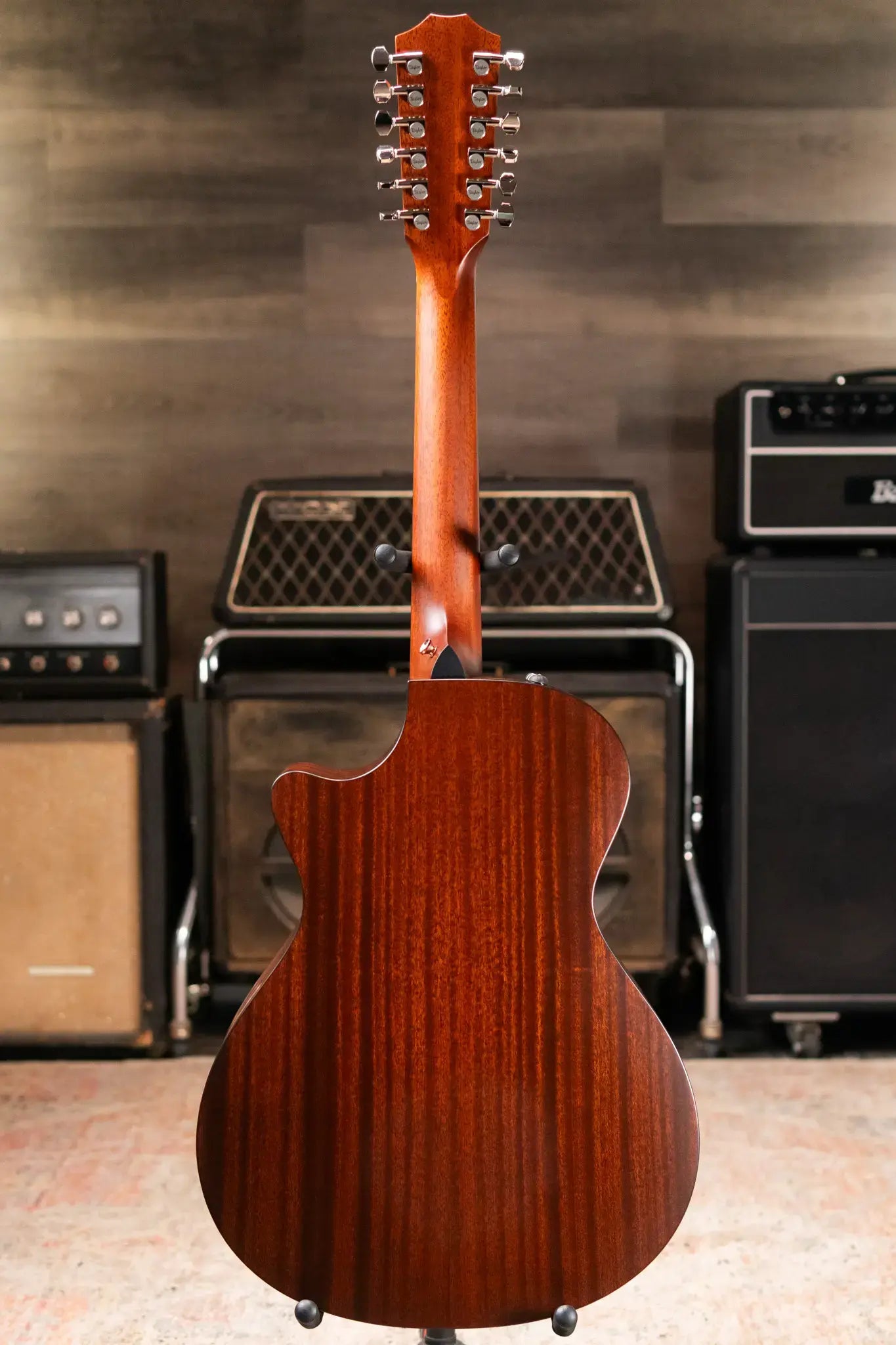 Taylor 352ce 12-String Grand Concert Acoustic/Electric Guitar with Hardshell Case