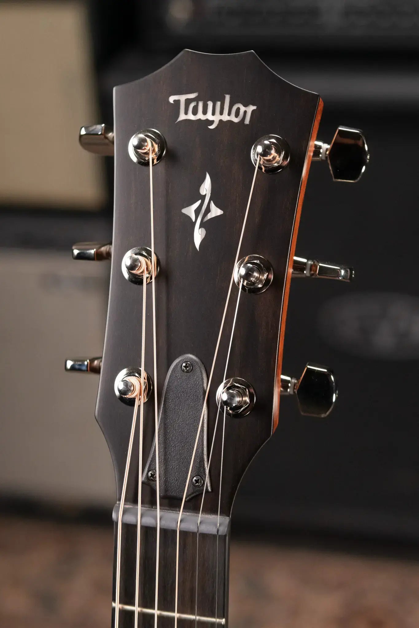 Taylor 412ce Grand Concert Acoustic/Electric Guitar - Natural with Hardshell Case
