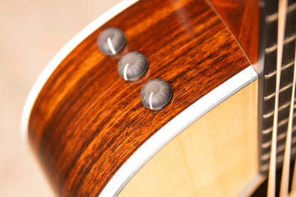 Taylor 412ce Grand Concert Acoustic/Electric Guitar - Natural with Hardshell Case