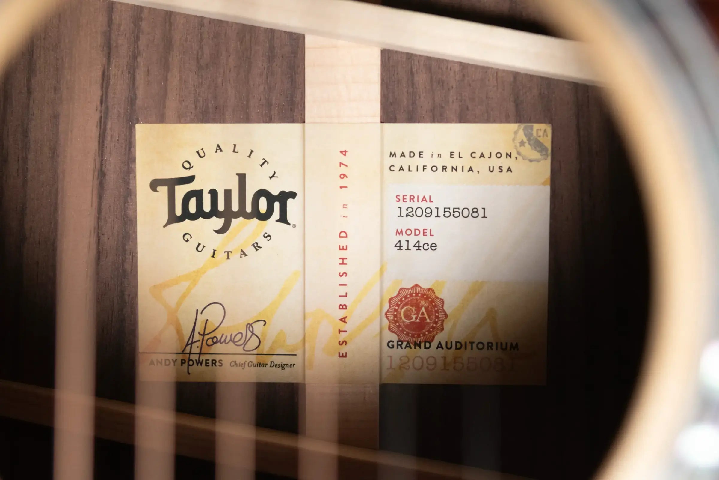 Taylor 414ce Grand Auditorium Acoustic/Electric Guitar - Natural with Hardshell Case