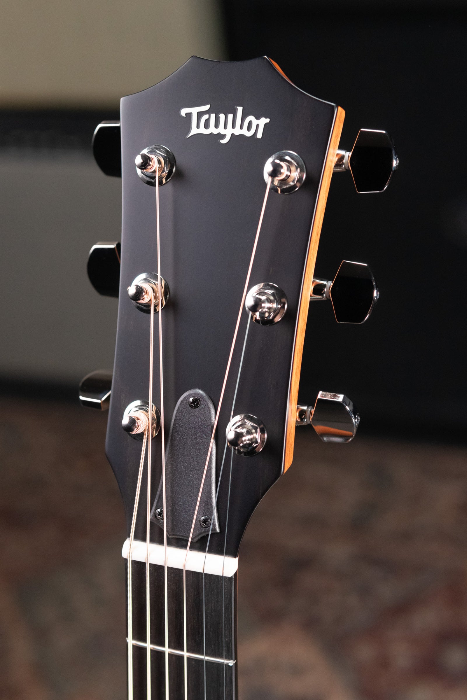 Taylor 414ce Studio Grand Auditorium Acoustic/Electric Guitar - Natural with Gig Bag