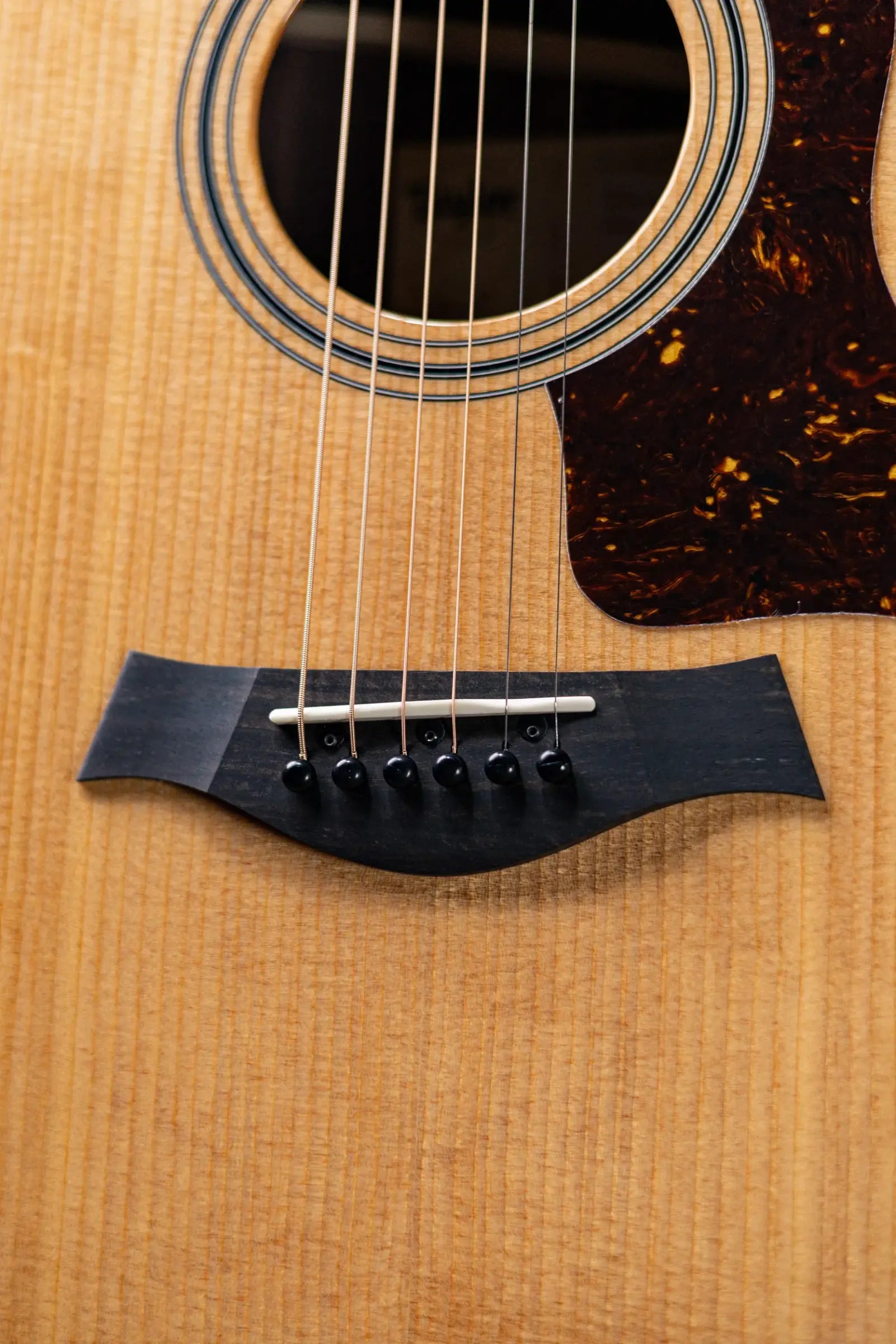 Taylor 414ce Studio Grand Auditorium Acoustic/Electric Guitar - Natural with Gig Bag