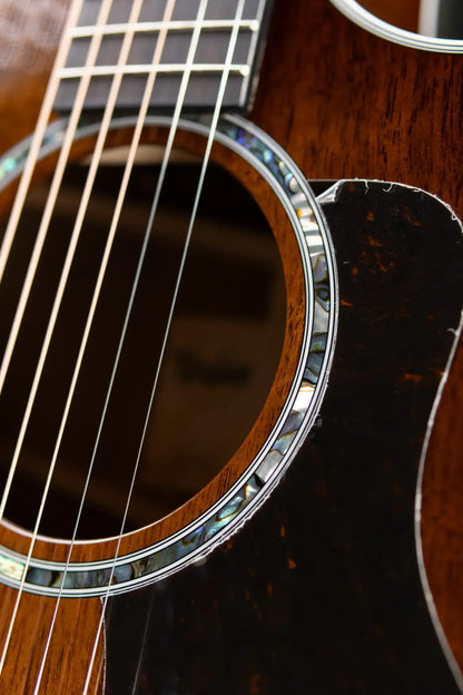 Taylor 424ce Special Edition Grand Auditorium Acoustic/Electric Guitar - Shaded Edge Burst with Hardshell Case