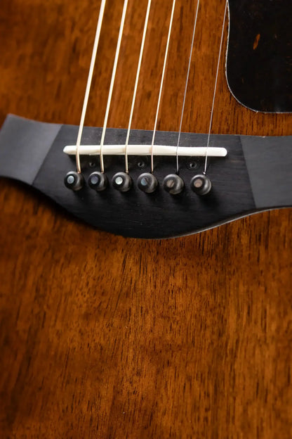 Taylor 424ce Special Edition Grand Auditorium Acoustic/Electric Guitar - Shaded Edge Burst with Hardshell Case