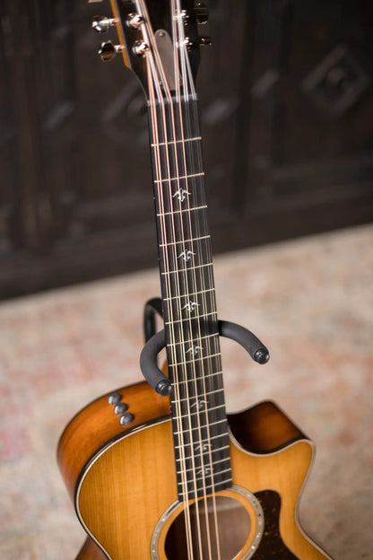 Taylor 552ce 12-String Grand Concert Acoustic/Electric with Hardshell Case