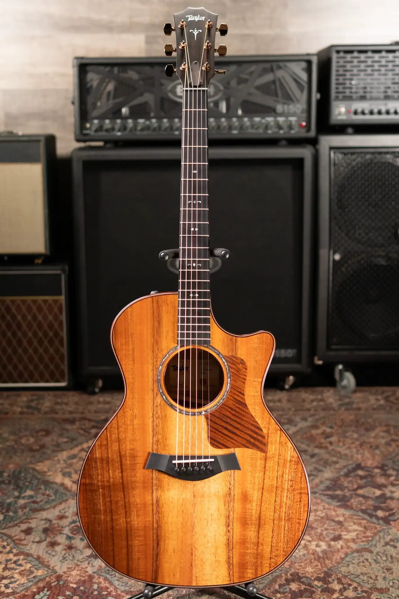Taylor 724ce Grand Auditorium Acoustic/Electric Guitar with Hardshell Case