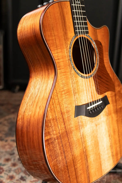 Taylor 724ce Grand Auditorium Acoustic/Electric Guitar with Hardshell Case