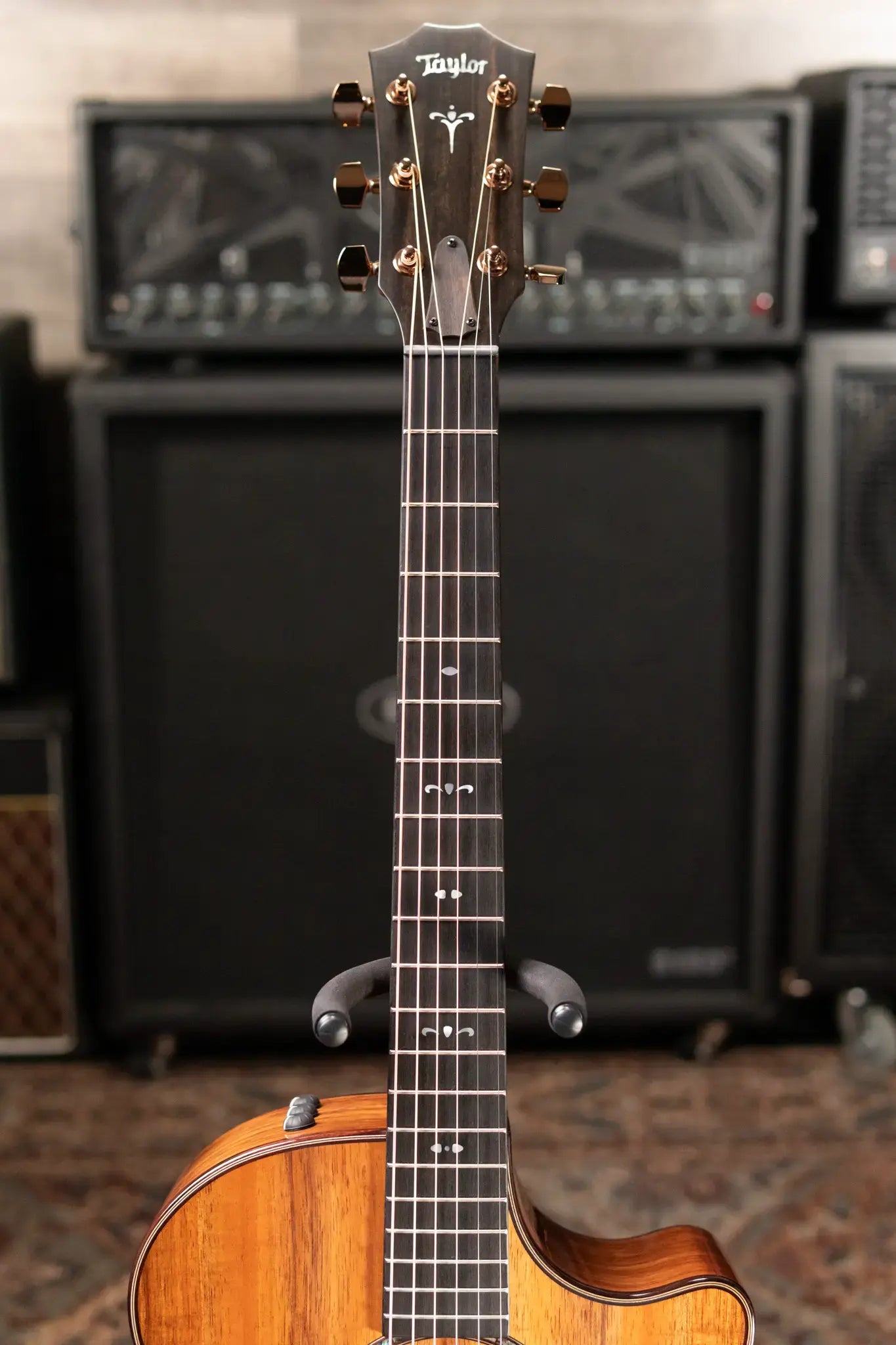 Taylor 724ce Grand Auditorium Acoustic/Electric Guitar with Hardshell Case
