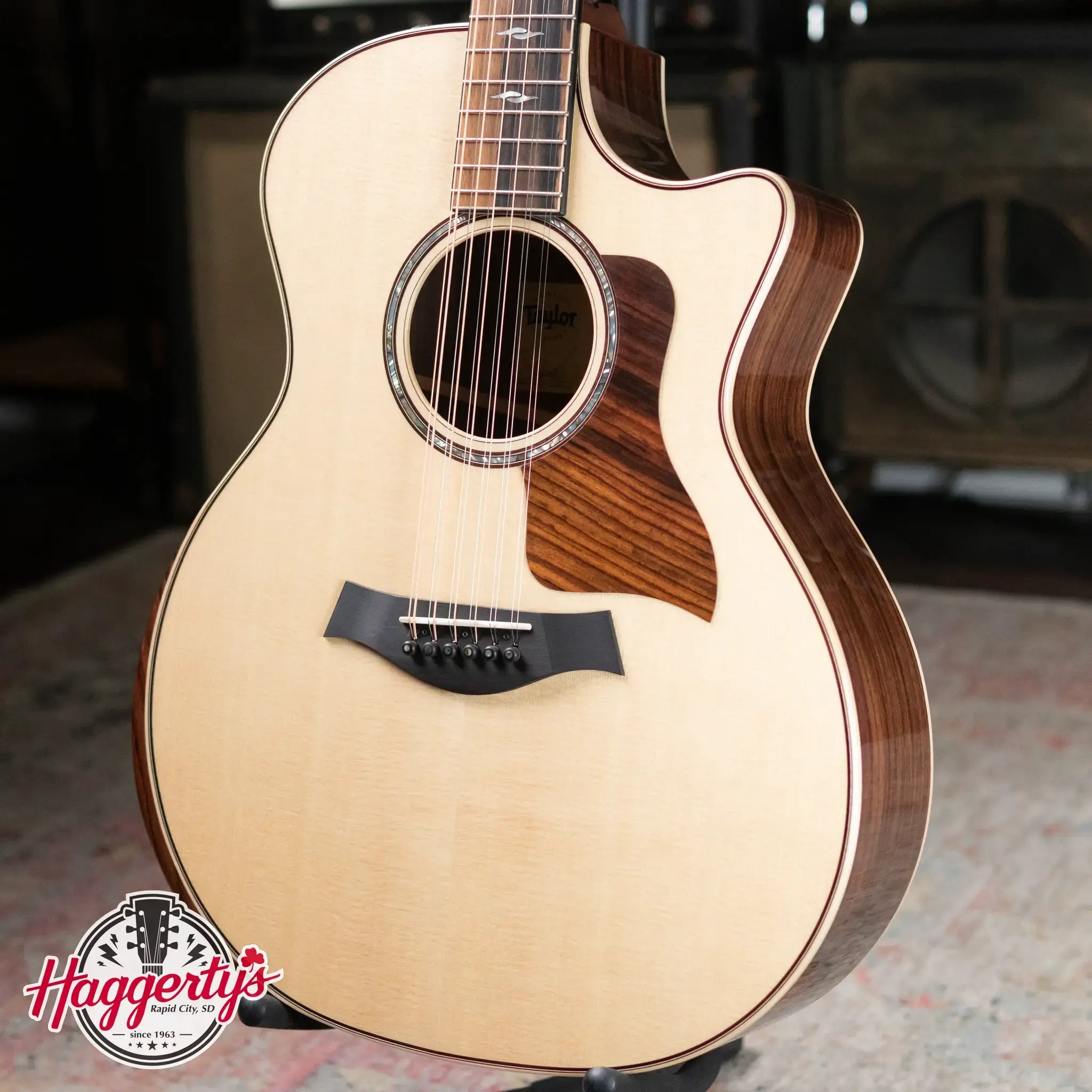 Taylor 854ce 12-String Grand Auditorium Acoustic/Electric Guitar with Hardshell Case