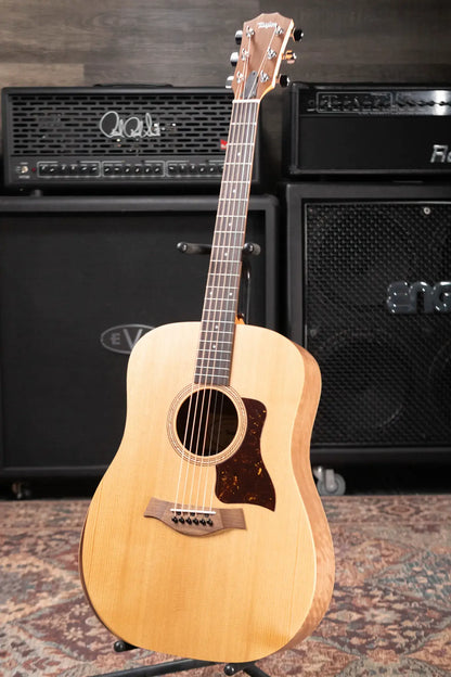 Taylor Academy 10e Dreadnought Acoustic/Electric Guitar with Gig Bag