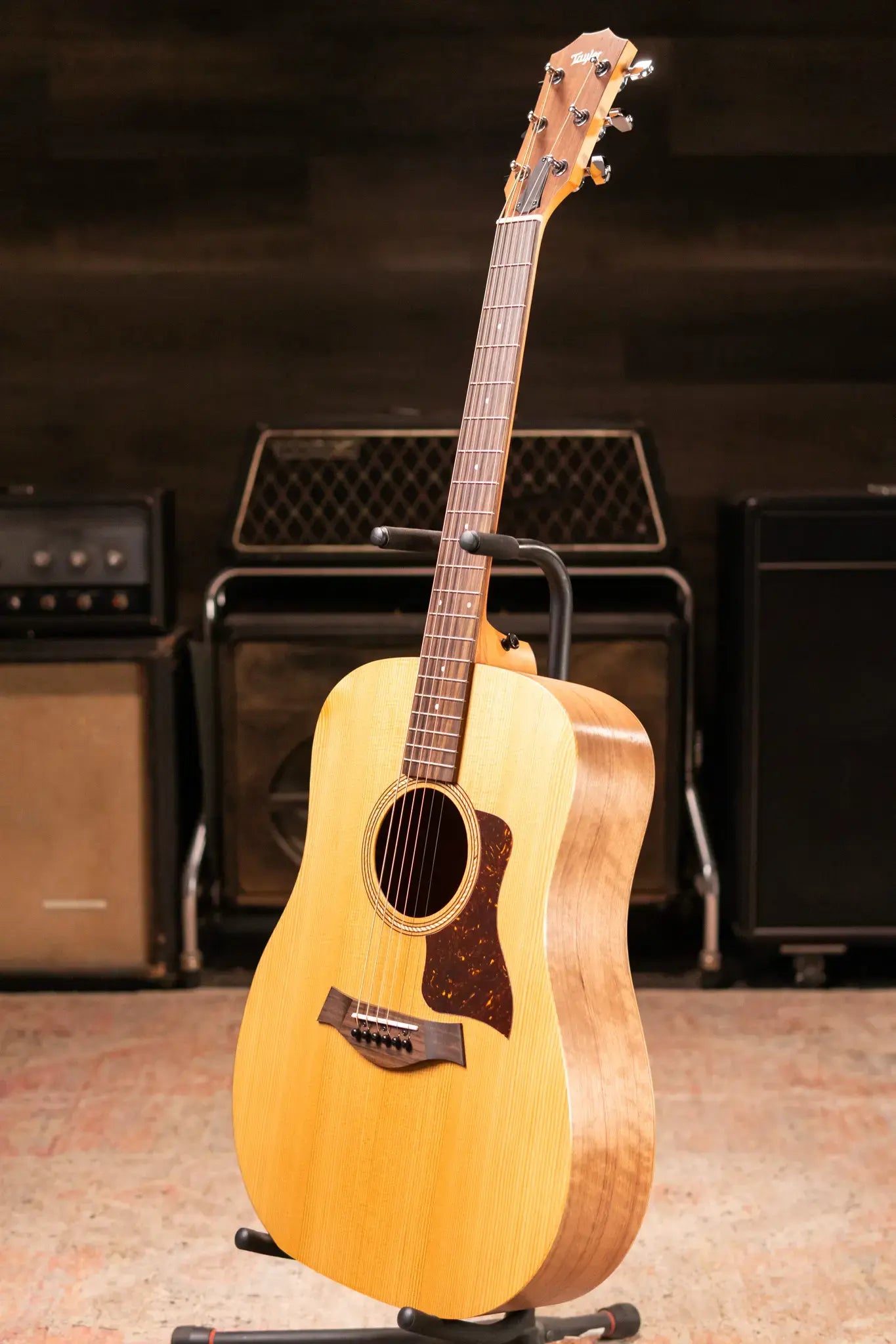 Taylor Academy 10e Dreadnought Acoustic/Electric Guitar with Gig Bag