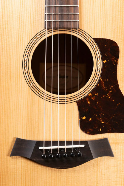 Taylor Academy 10e Dreadnought Acoustic/Electric Guitar with Gig Bag