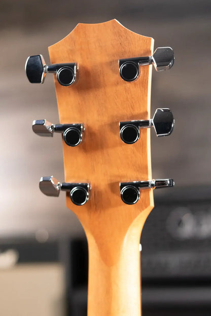 Taylor Academy 10e Dreadnought Acoustic/Electric Guitar with Gig Bag