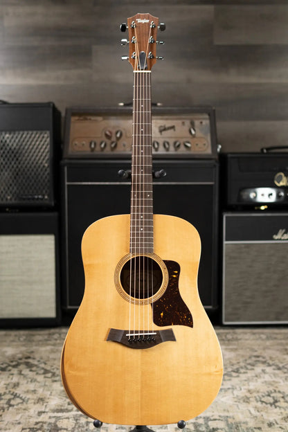 Taylor Academy 10e Dreadnought Acoustic/Electric Guitar with Gig Bag