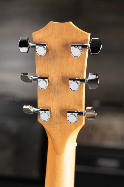 Taylor Academy 10e Dreadnought Acoustic/Electric Guitar with Gig Bag