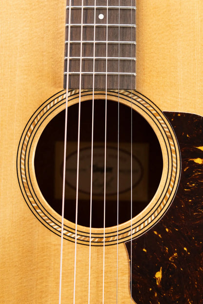 Taylor Academy 10e Dreadnought Acoustic/Electric Guitar with Gig Bag