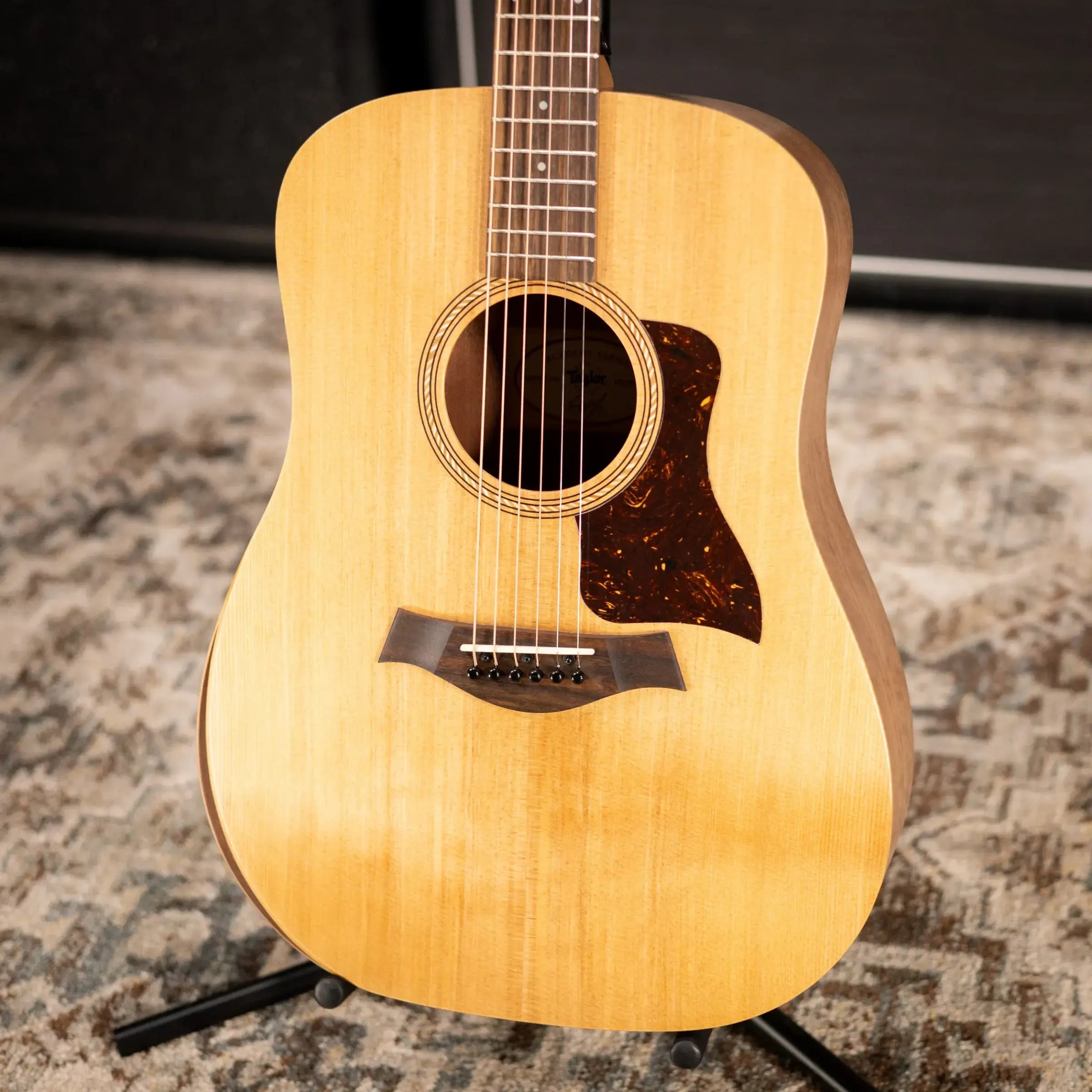 Taylor Academy 10e Dreadnought Acoustic/Electric Guitar with Gig Bag
