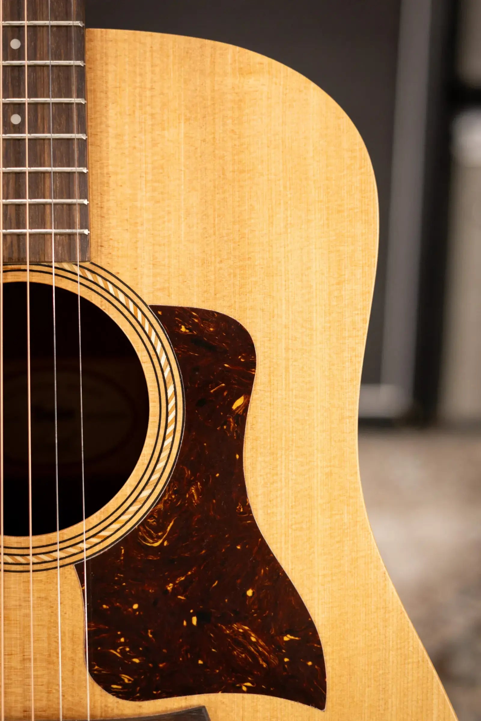 Taylor Academy 10e Dreadnought Acoustic/Electric Guitar with Gig Bag