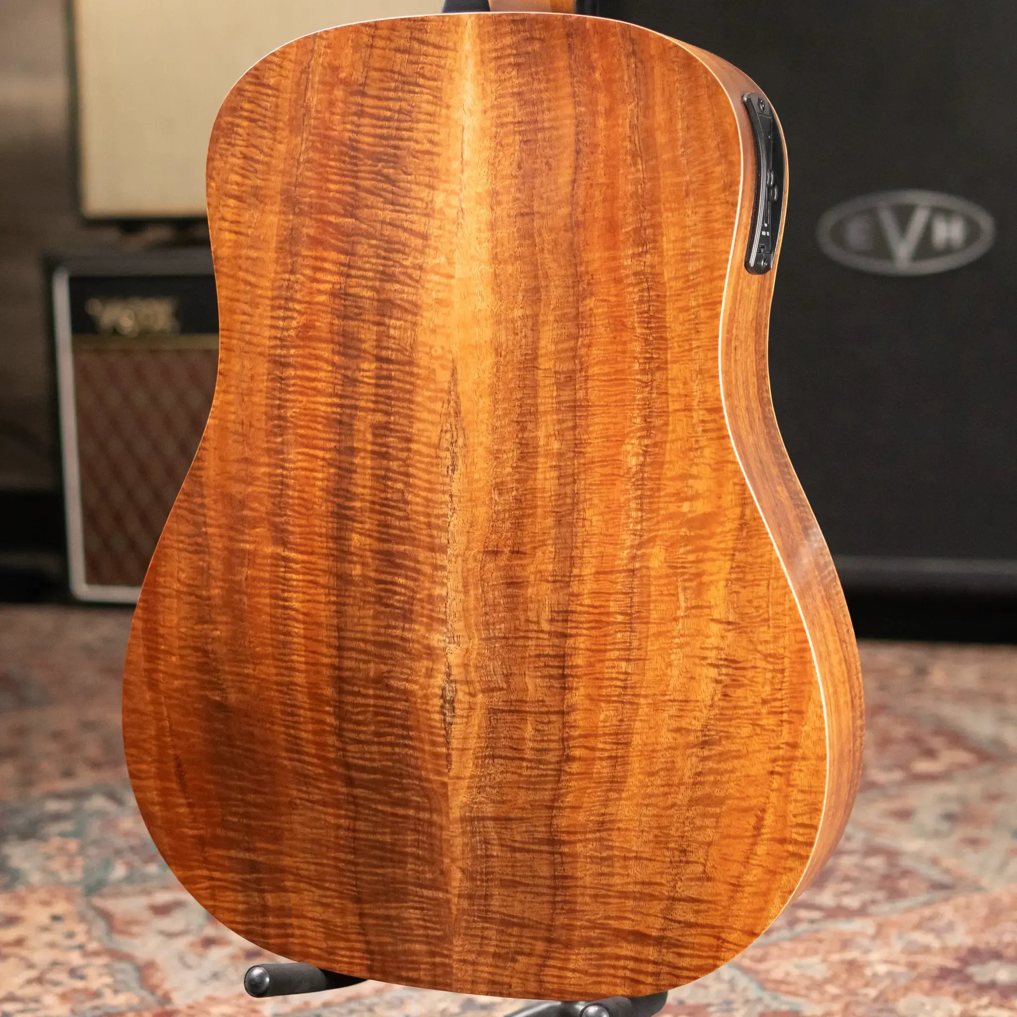 Taylor Academy 10e LTD Dreadnought Acoustic/Electric Guitar - Spruce/Figured Koa with Gig Bag