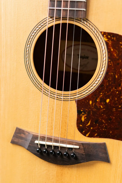 Taylor Academy 10e LTD Dreadnought Acoustic/Electric Guitar - Spruce/Figured Koa with Gig Bag