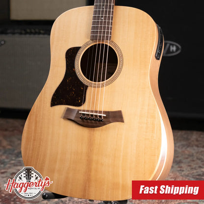 Taylor Academy 10e Left-Hand Dreadnought Acoustic/Electric Guitar with Gig Bag