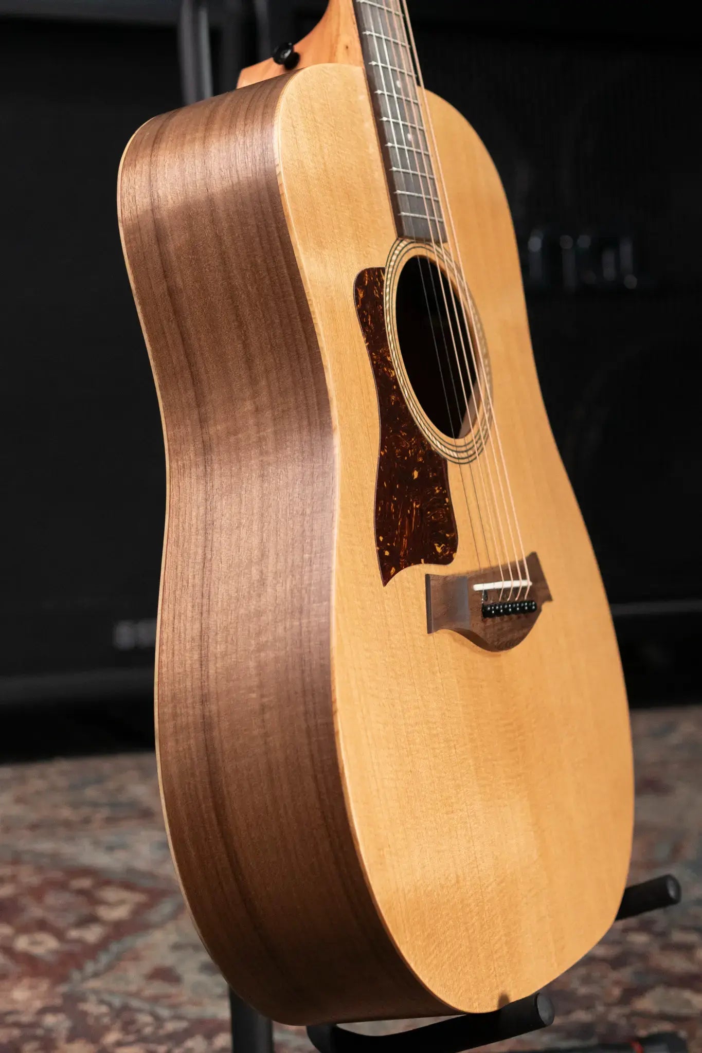 Taylor Academy 10e Left-Handed Dreadnought Acoustic/Electric Guitar with Gig Bag