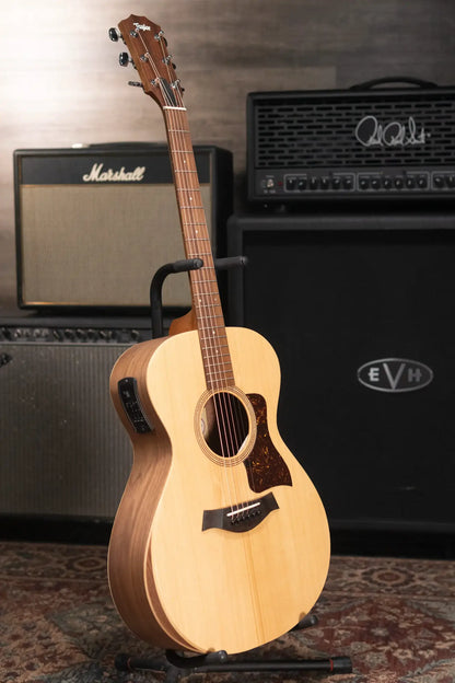 Taylor Academy 12e Acoustic-Electric Guitar with Gig Bag
