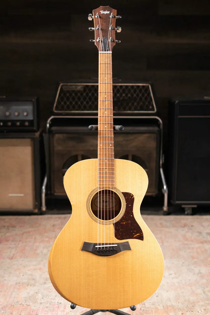 Taylor Academy 12e Acoustic-Electric Guitar with Gig Bag