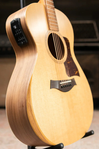 Taylor Academy 12e Acoustic-Electric Guitar with Gig Bag