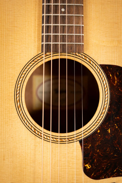 Taylor Academy 12e Grand Concert Acoustic/Electric Guitar with Gig Bag