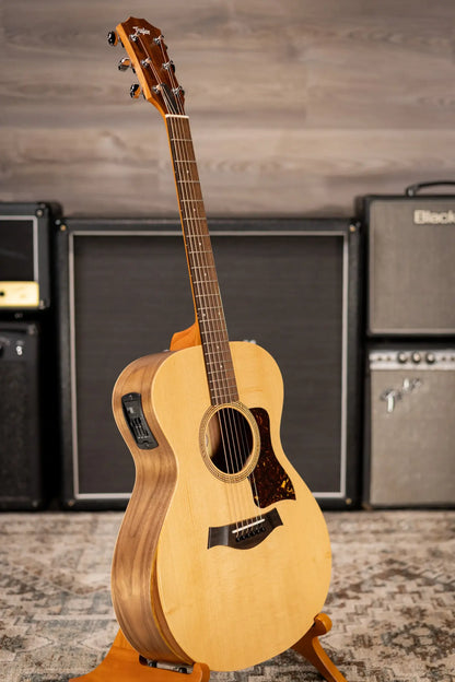 Taylor Academy 12e Grand Concert Acoustic/Electric Guitar with Gig Bag