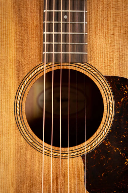 Taylor Academy 12e Grand Concert Acoustic/Electric Guitar with Gig Bag