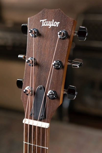 Taylor Academy 12e Grand Concert Acoustic/Electric with Gig Bag - Used