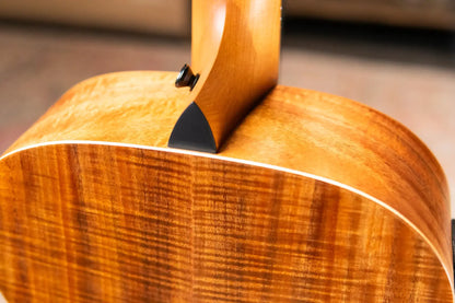 Taylor Academy 12e LTD Grand Concert Acoustic/Electric Guitar - Figured Koa with Gig Bag