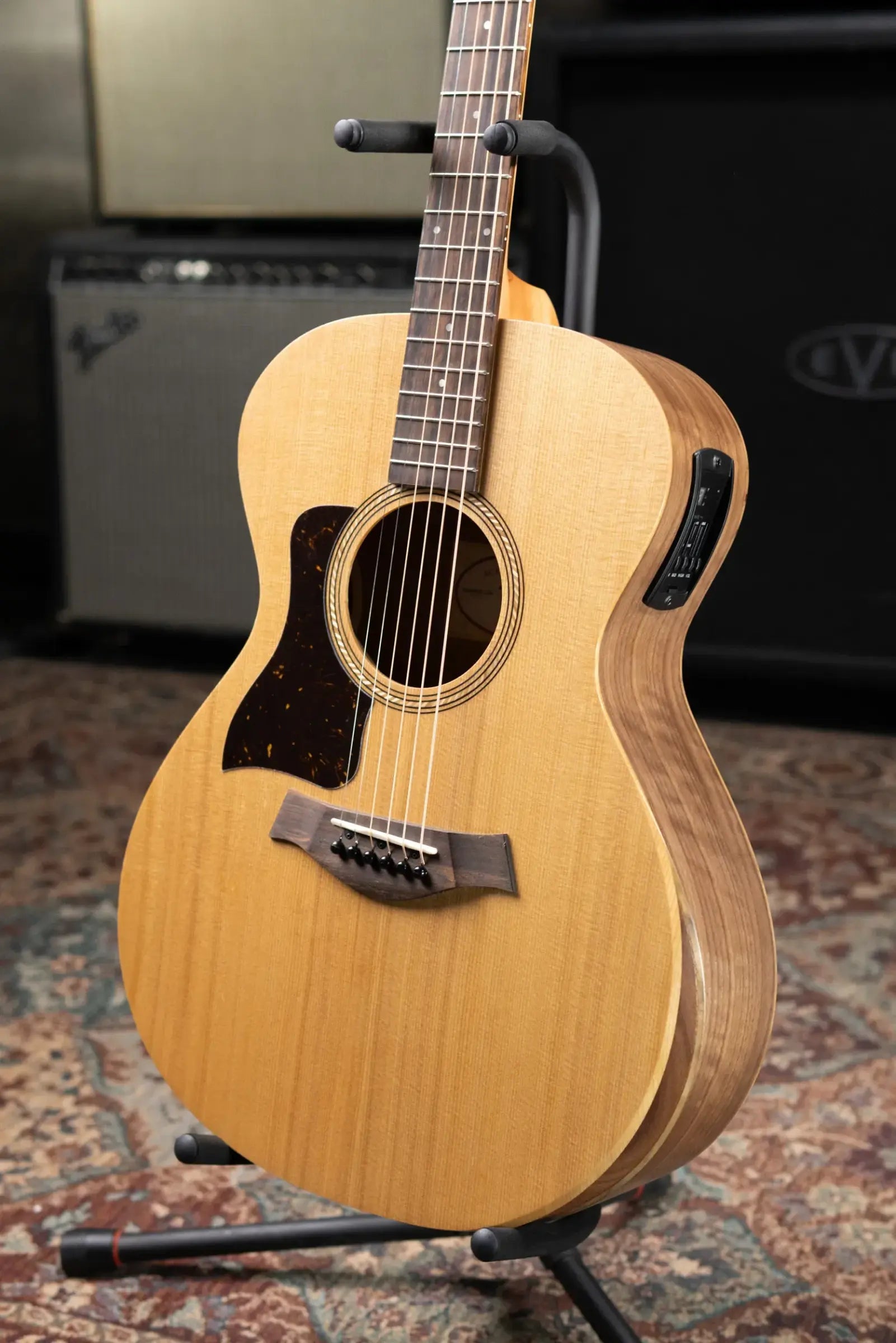 Taylor Academy 12e Left-Hand Grand Concert Acoustic/Electric Guitar with Gig Bag
