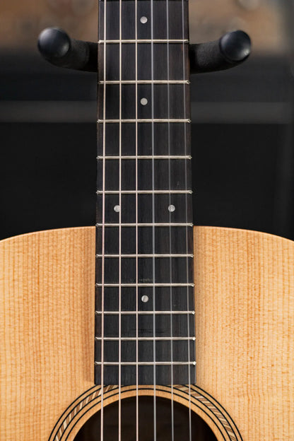 Taylor Academy 12e-N Nylon Grand Concert Acoustic/Electric Guitar with Gig Bag