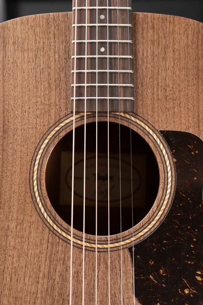 Taylor Academy 22e Grand Concert Acoustic/Electric Guitar with Gig Bag