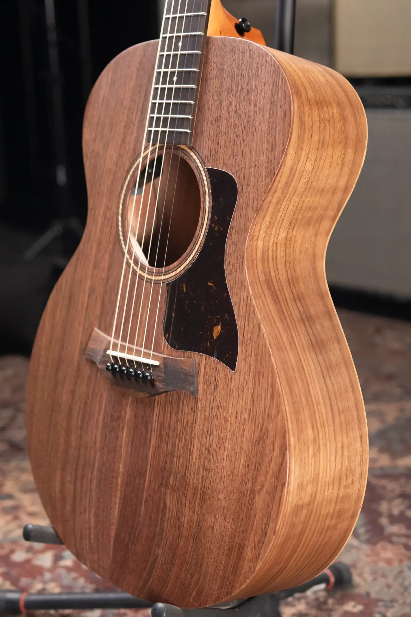 Taylor Academy 22e Grand Concert Acoustic/Electric Guitar with Gig Bag