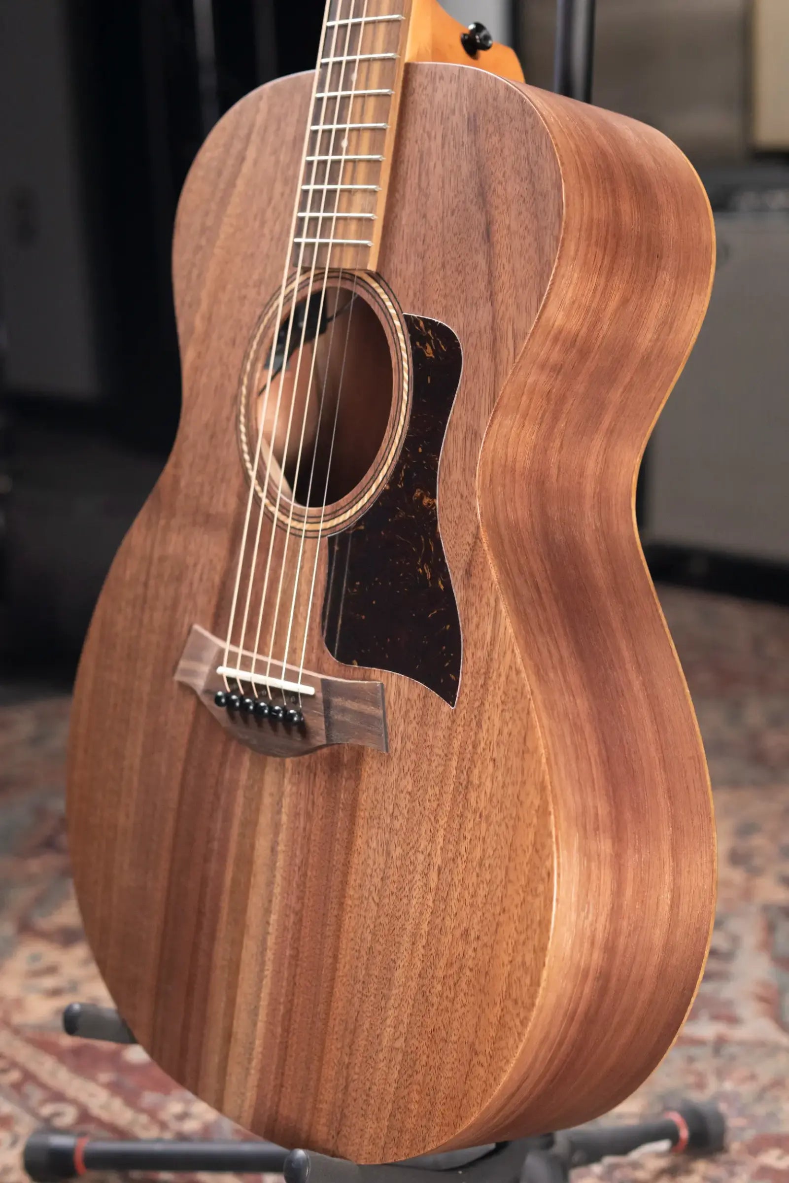 Taylor Academy 22e Grand Concert Acoustic/Electric Guitar with Gig Bag