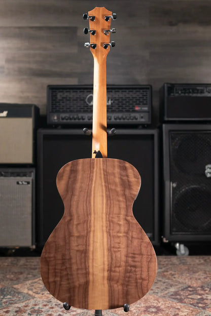 Taylor Academy 22e Grand Concert Acoustic/Electric Guitar with Gig Bag