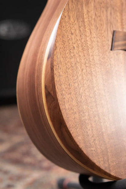 Taylor Academy 22e Grand Concert Acoustic/Electric Guitar with Gig Bag