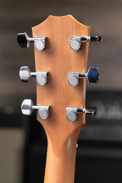 Taylor Academy 22e Grand Concert Acoustic/Electric Guitar with Gig Bag