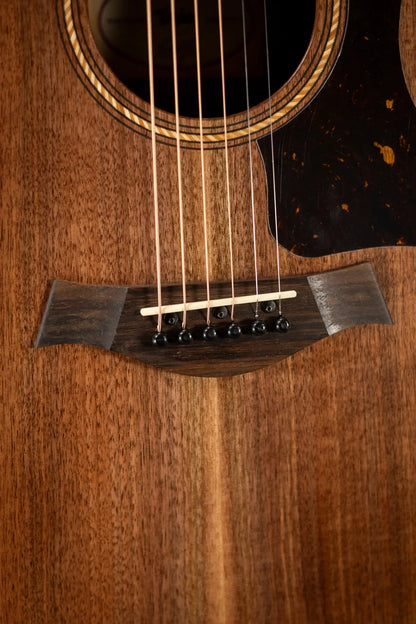 Taylor Academy 22e Grand Concert Acoustic/Electric Guitar with Gig Bag