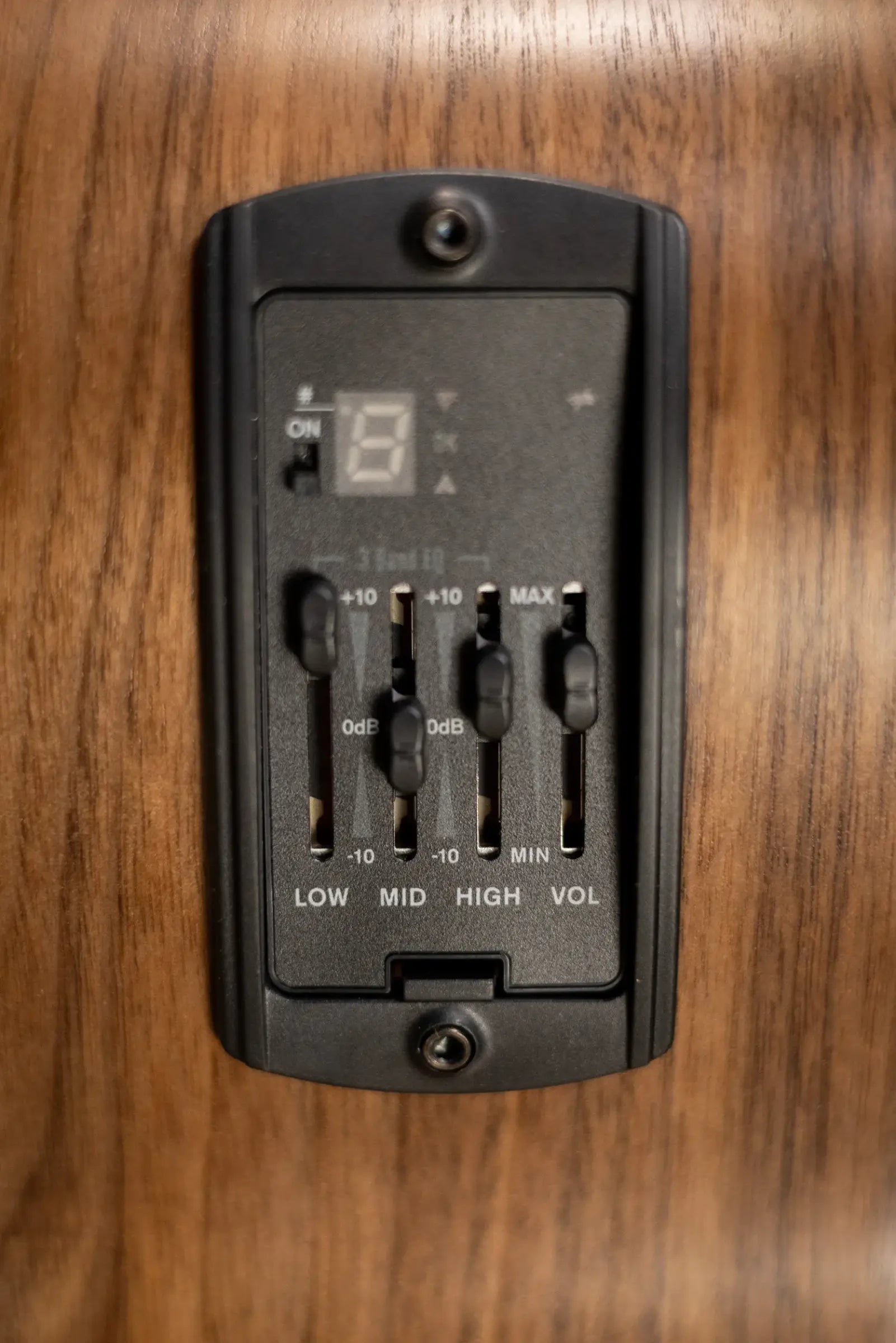 Taylor Academy 22e Grand Concert Acoustic/Electric Guitar with Gig Bag