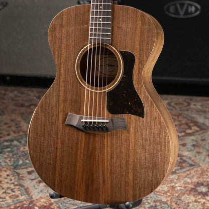 Taylor Academy 22e Grand Concert Acoustic/Electric Guitar with Gig Bag