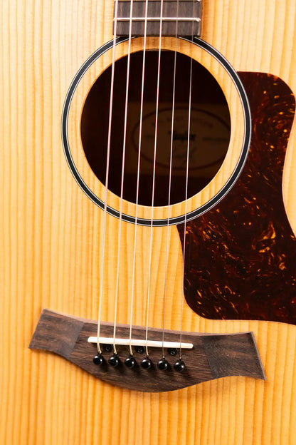 Taylor BBTe Big Baby Taylor Acoustic/Electric Guitar with Gig Bag