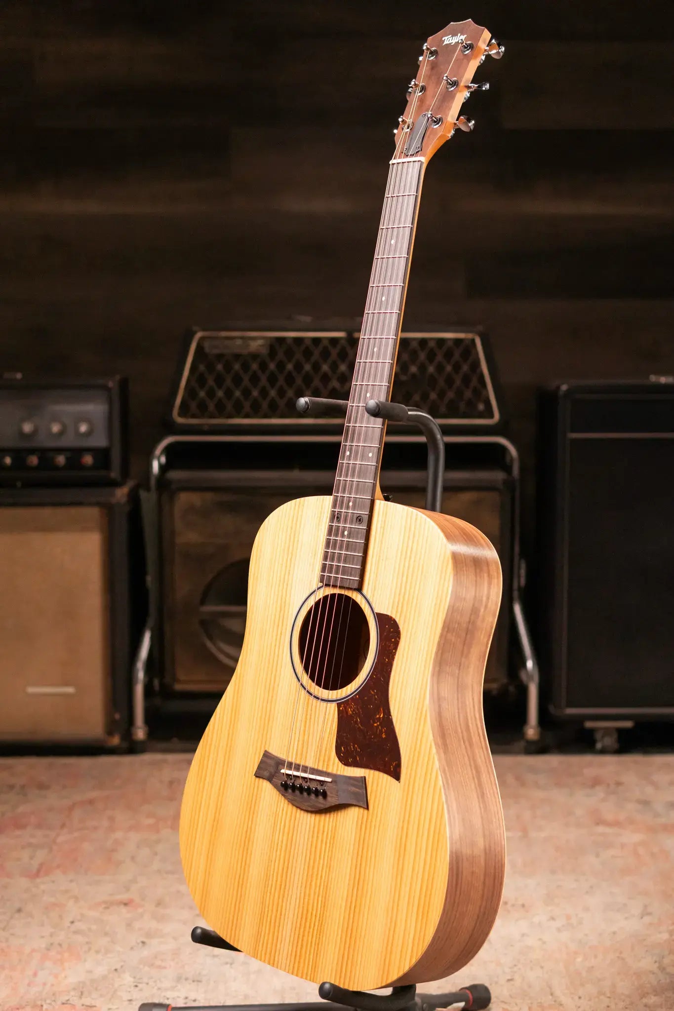 Taylor BBTe Big Baby Taylor Acoustic/Electric Guitar with Gig Bag