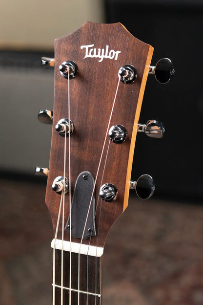 Taylor BBTe Big Baby Taylor Acoustic/Electric Guitar with Gig Bag