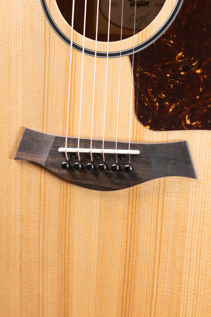 Taylor BBTe Big Baby Taylor Acoustic/Electric Guitar with Gig Bag