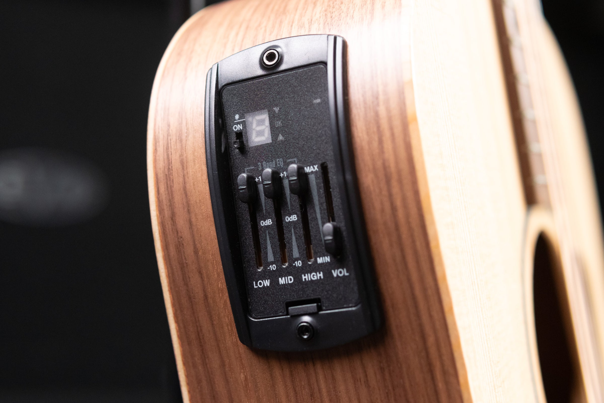 Taylor BBTe Big Baby Taylor Acoustic/Electric Guitar with Gig Bag